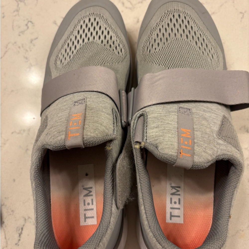 TIEM Women's Gray and Orange Spin shoes